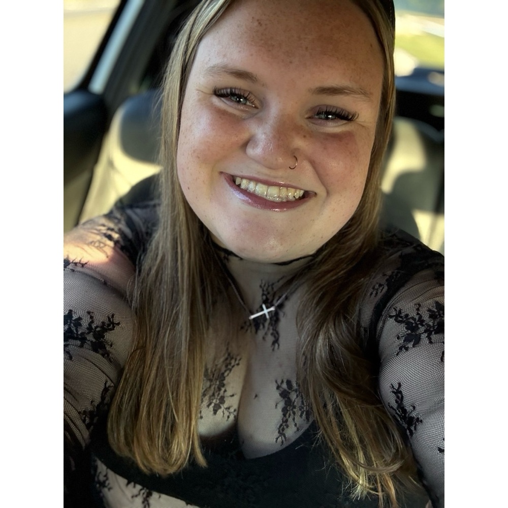 Meet your Posher, Alyssa